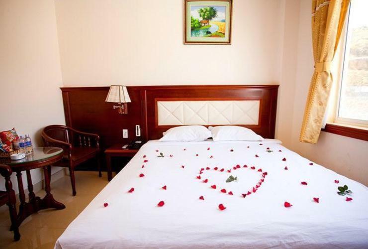 Anh Suong Hotel 붕타우 외부 사진